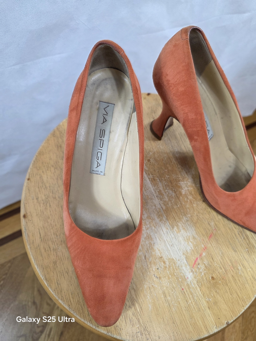 VINTAGE Via Spiga Orange Suede Almond-Toe Pumps